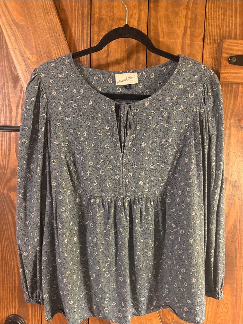 Universal Thread Slate Blue Floral Tie-Front Peasant Top